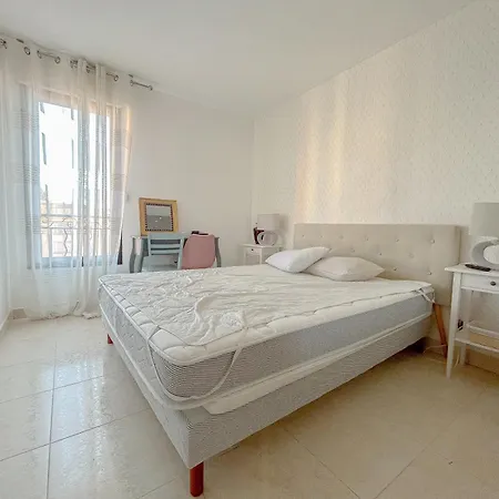 Apartment Lumineux Avec Box, Proche Plage,centre, Raphael *